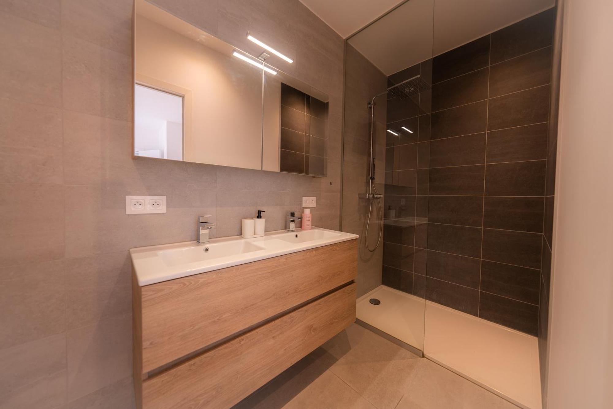 Appartement Cosy Pres De Tout ! モンス エクステリア 写真